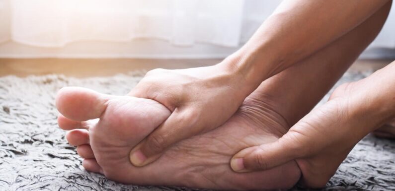 Methods based on nature for relieving the pain of peripheral neuropathy