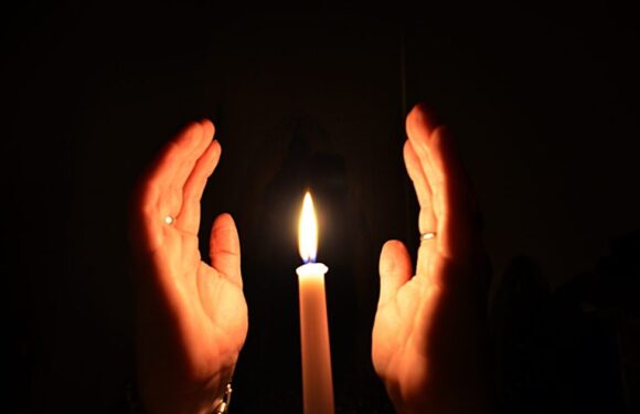 Candle Magic – How to Use Candles in Manifestation