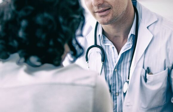 How online doctors help women manage pcos and hormonal issues?